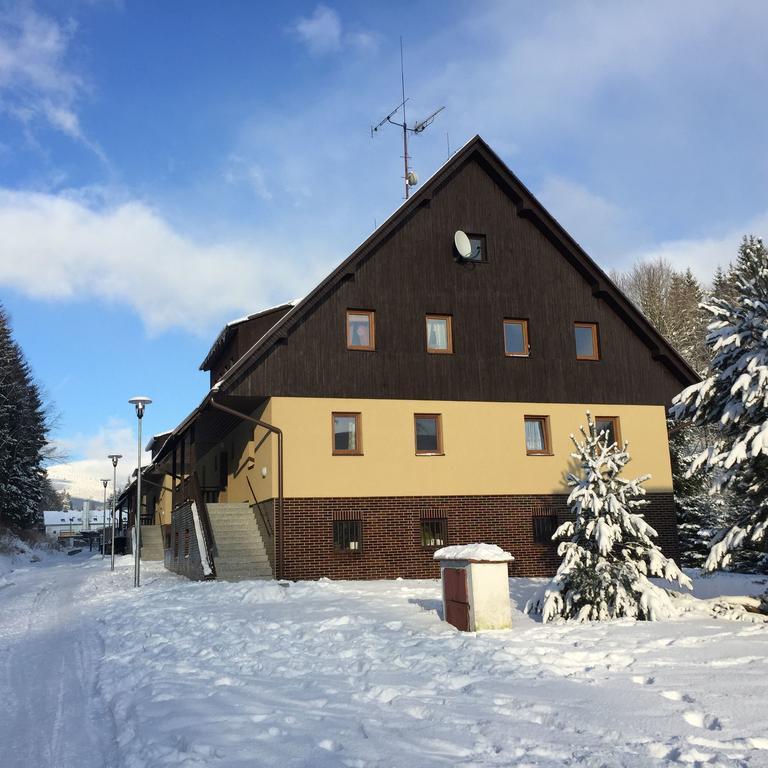 Apartman V Zeleni Dolni Morava Luaran gambar